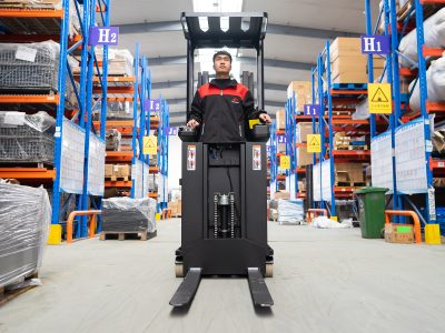 עגלת משטחים חשמלית